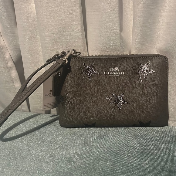 Coach Handbags - NWT Coach Star Canyon Wrislet